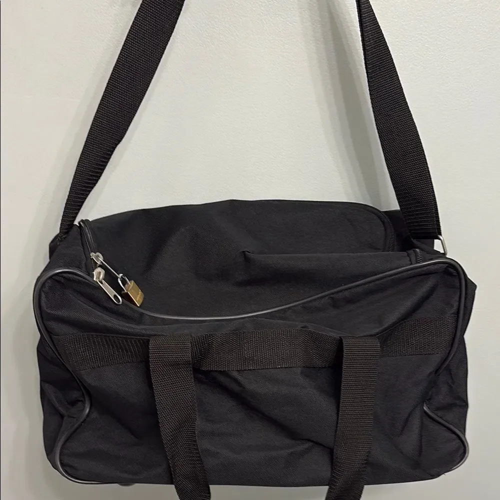 Pro-Exec Black Textured Duffel Bag with Shoulder Strap